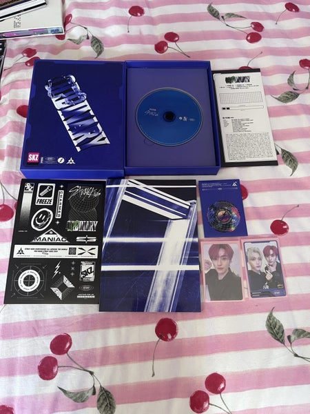 KPOP Stray Kids Oddinary Album Carousel 1