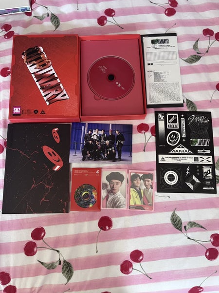 KPOP Stray Kids Oddinary Album Carousel 1