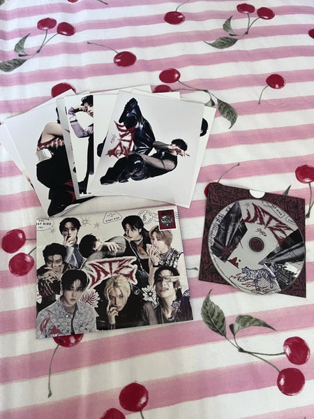 KPOP Stray Kids Ate Letter Album Carousel 1