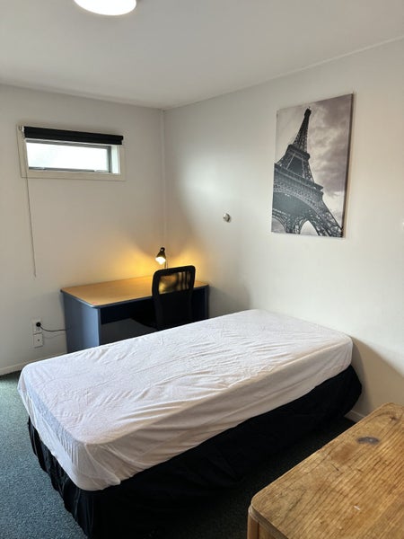 St. Albans, 6+ bedrooms