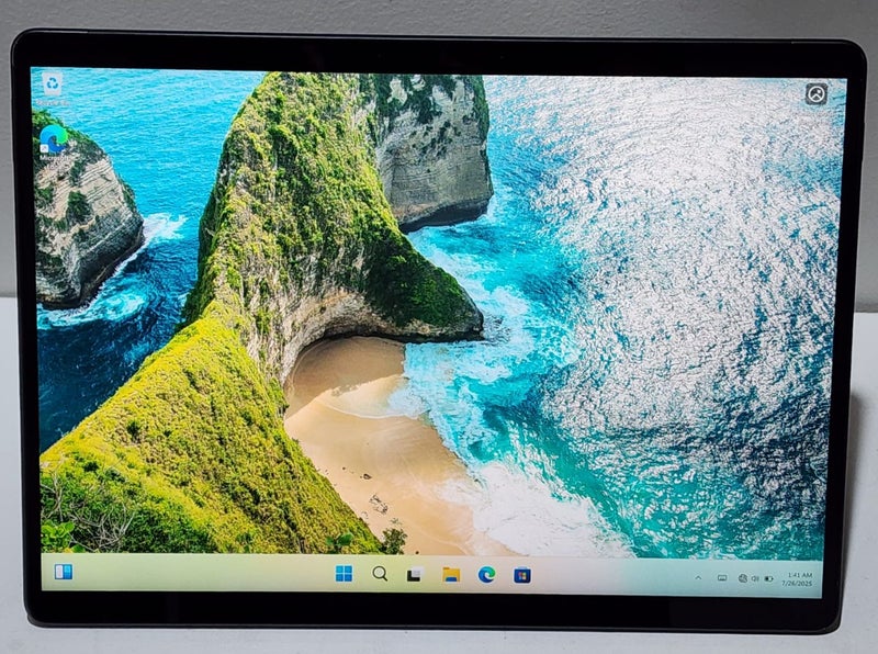 Microsoft Surface Pro 8 | i5 | 8GB RAM | 256GB SSD - Excellent condition Carousel 1