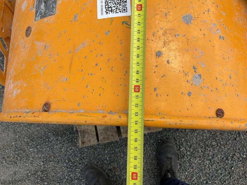 Air Ventilation Fans x2 Carousel 8