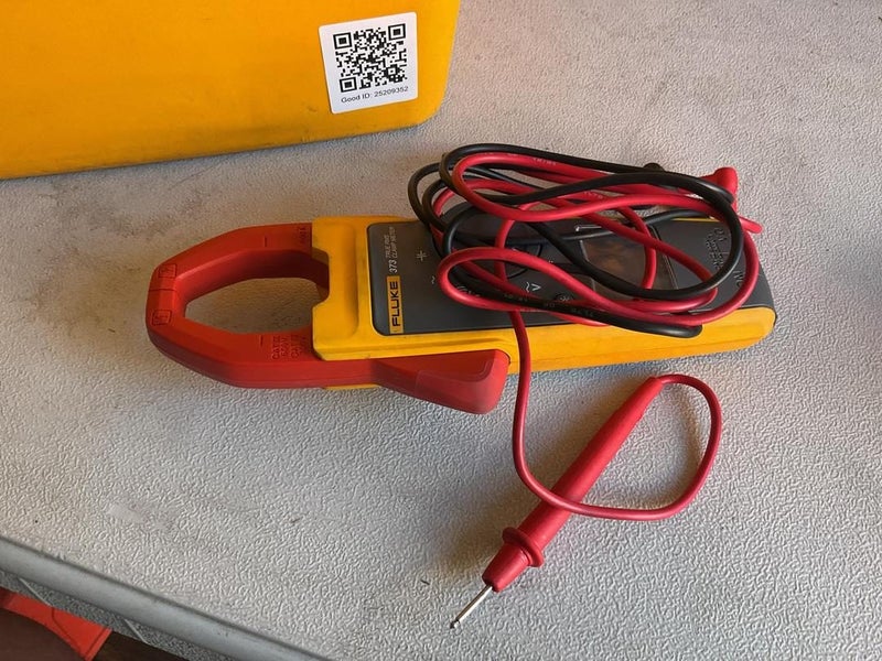 Fluke Multifunction Tester & True RMS Clamp Meter Carousel 6