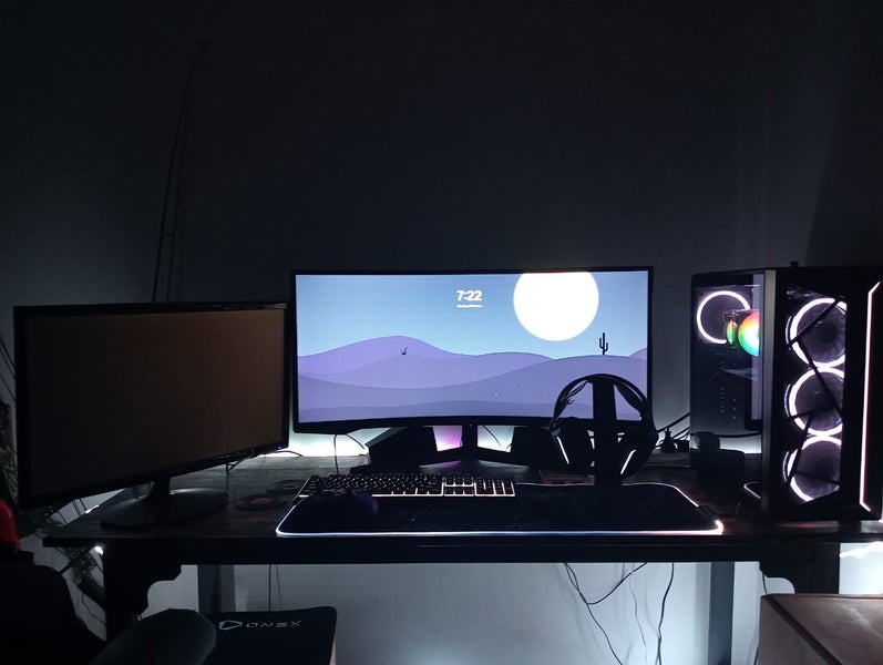 Gaming PC set-up Carousel 1