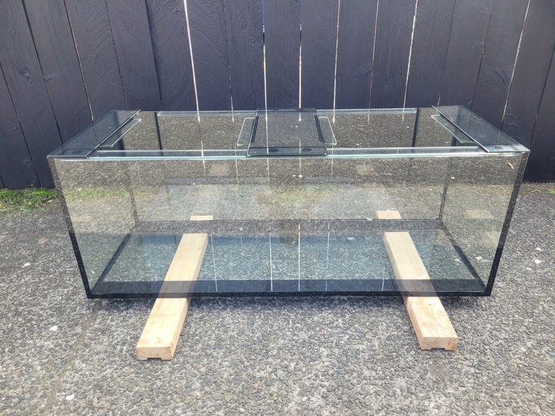 6mm tank 1200 x 380 x450 polished top edge Carousel 1