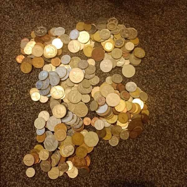 Bulk Lot Coins - 2.8kg World Coins 30+ Countries Carousel 11