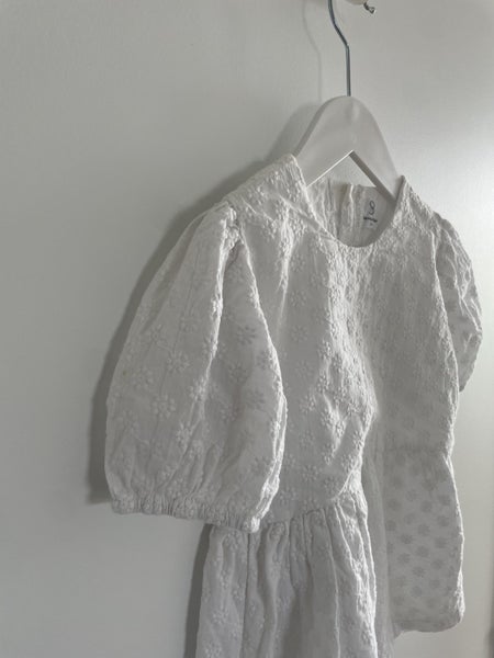 Sienna Blair top Carousel 2