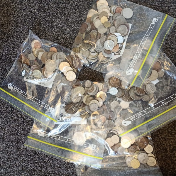 Bulk Lot Coins - 2.8kg World Coins 30+ Countries Carousel 1