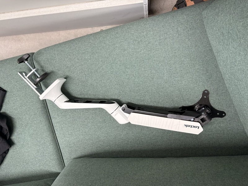 Office Setup Clearout – 8x LG 4K Monitors, Sit/Stand Desk, Couch, TV Carousel 9