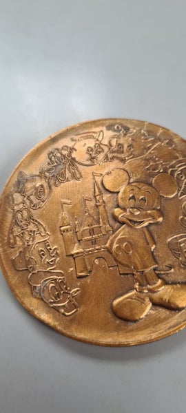 1968 Walt Disney production 1901-1966 mickey mouse castle bronze medal race coin Carousel 4