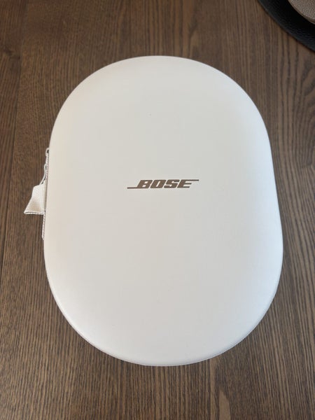 BOSE QUIET COMFORT ULTRA HEADPHONES Carousel 2