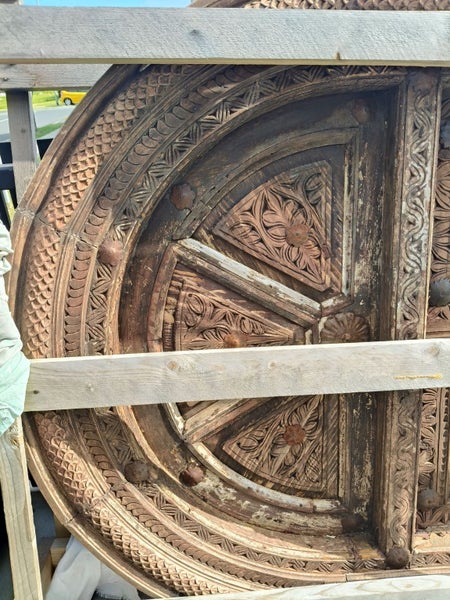 MIDDLE EASTERN DOOR Carousel 2