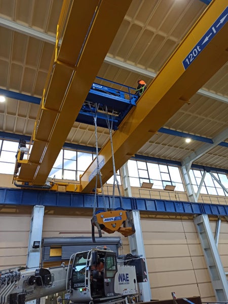 Baker Cranes Ltd Carousel 2