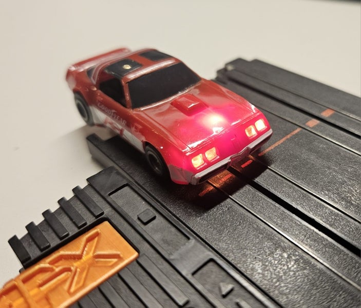 Tomy AFX Pontiac Firebird "lighted" Carousel 6