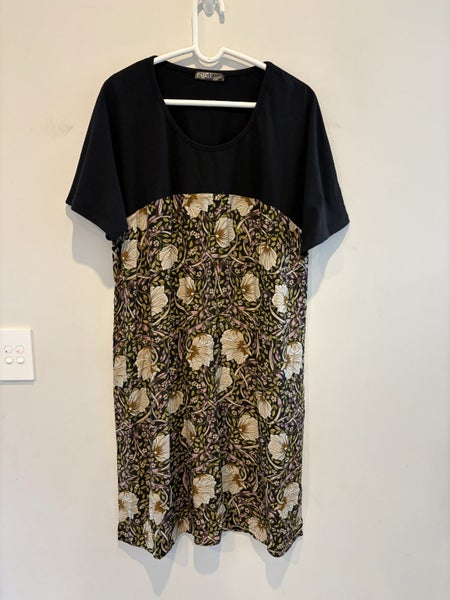 Chalk Clothing NZ - Size 14 Dress Carousel 2