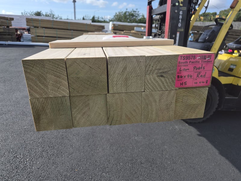 PINE LAMINATED POST 4.8M - D4S H5 - 84 x 84mm - 48m - TS9578 Carousel 2