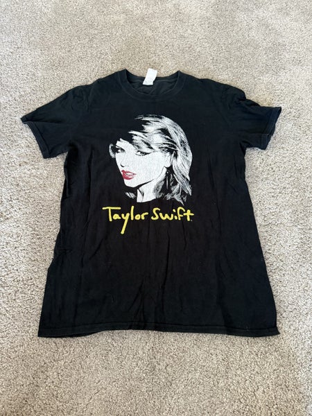 Taylor Swift rare t shirt small Carousel 1