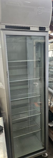 SKOPE 1 door display chiller Carousel 1