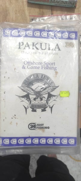 Fishing Tackle Lot – Hooks, Lures, Traces & More – Everything in Photos Carousel 8