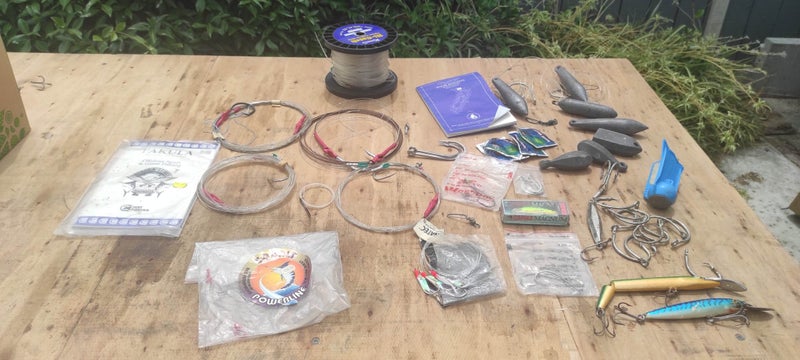 Fishing Tackle Lot – Hooks, Lures, Traces & More – Everything in Photos Carousel 1