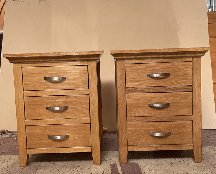 Two Oak Bedside Cabinets / drawers / side tables Carousel 8