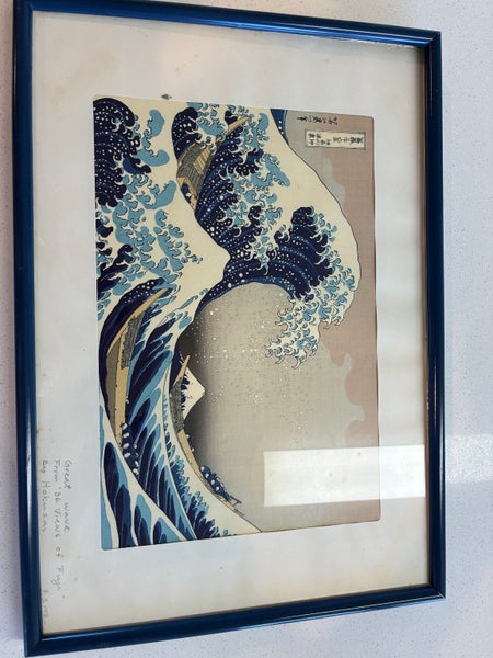 The Great Wave. 2 X Japanese Woodblock Prints by Hokusai Carousel 3