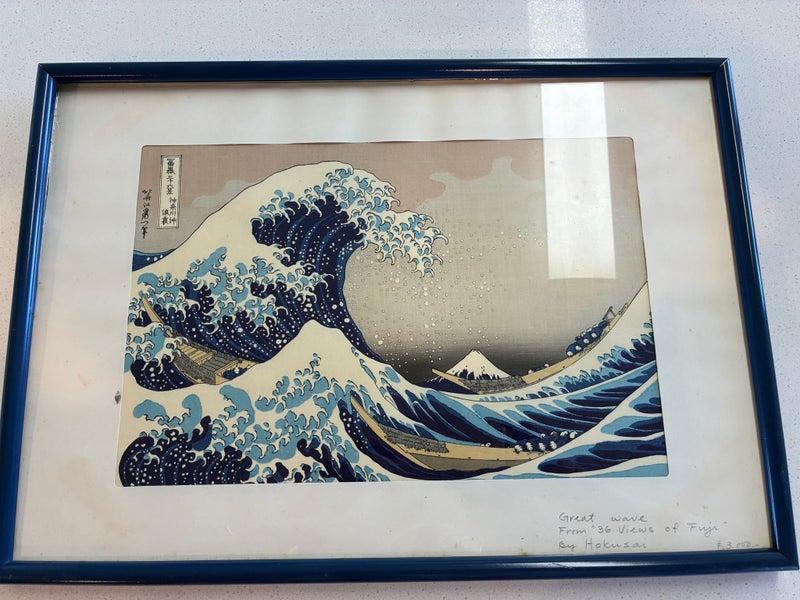The Great Wave. 2 X Japanese Woodblock Prints by Hokusai Carousel 1