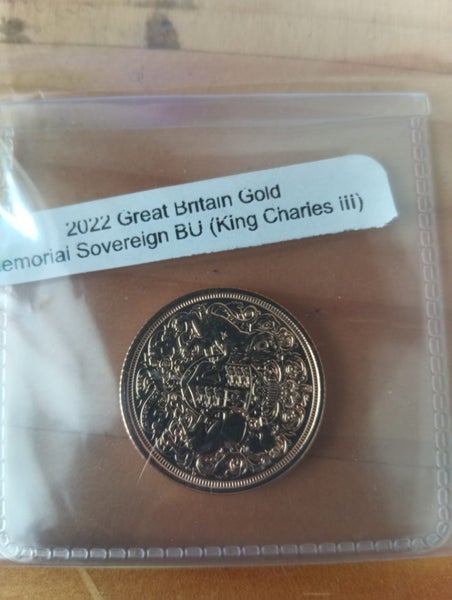 91.67 % gold British sovereign coin 2022 king Charles III Carousel 1