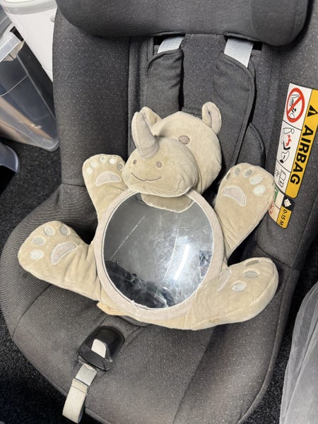 2x Maxi Cosi Seats - Pebble Plus & Pearl with Base etc. Carousel 8