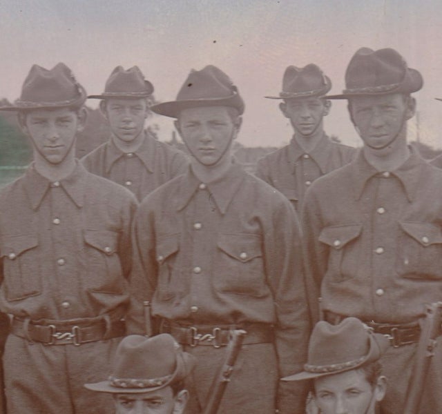 Postcard - WW1 Group of NZ? soldiers training. Real Photo. Carousel 2