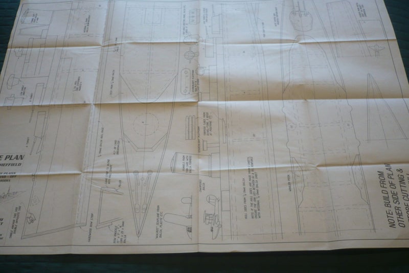 3 X "MODEL BOATS" magazines (2 with plans included) Carousel 8