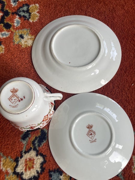 Dimond Fine China Carousel 2