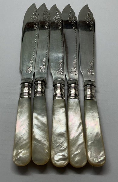 DATED 1920 - STERLING SILVER RING - SET OF 5 X MOTHER OF PEARL - BUTTER KNIVES