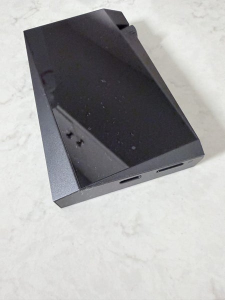 Astell&Kern SR35 Digital Audio player Carousel 1