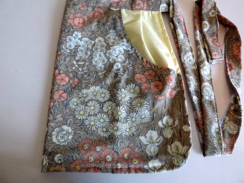 APRON Handmade Peg Apron, will last you YEARS not Months Carousel 1