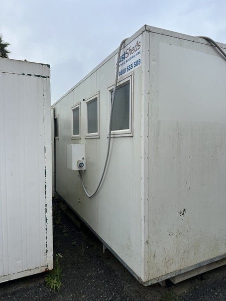 Portable toilet block building Carousel 2
