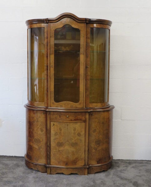 Walnut Display Cabinet Carousel 1