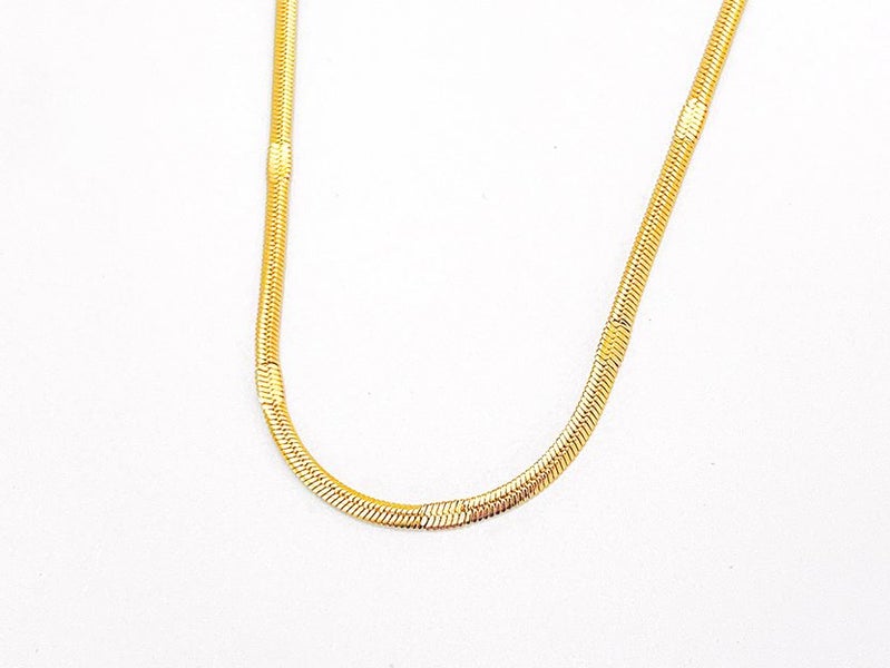Elegant Minimalist Gold-Plated Necklace Carousel 2