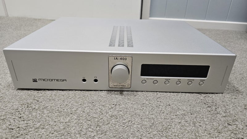 Micromega IA-400: 200w/8o, 400w/4o Integrated Amplifier [Made in France] Carousel 1