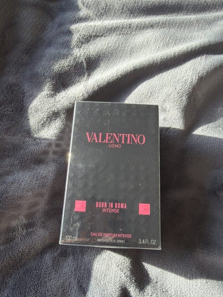 Valentino cologne Carousel 2