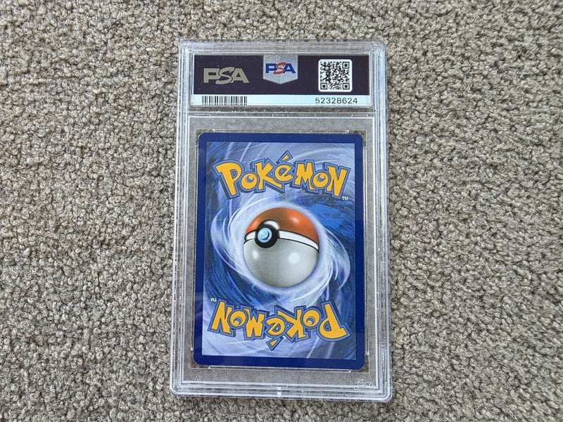 2016 Reverse Foil Charizard #11 PSA 8 Carousel 4