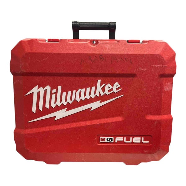 MILWAUKEE NAIL GUN AND BATTERY IN CASE Carousel 4
