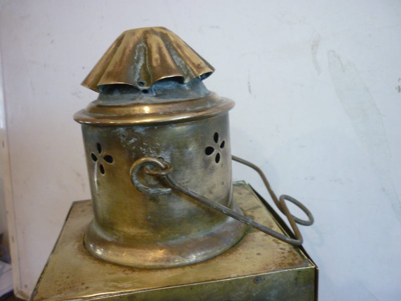 LANTERN VINTAGE BRASS Carousel 9