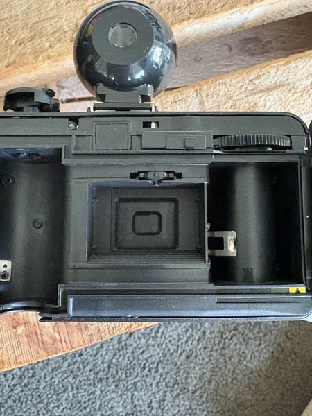 Lomography - Fisheye2 camera in original packaging Carousel 12