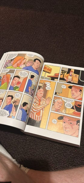 Invincible - Compendium One. Carousel 4