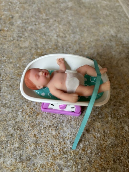 Zuru 5 Surprise My Mini Baby Series 2 Carousel 1