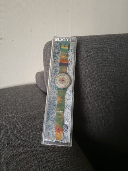 Vintage Swatch Scuba 200 “Sea Floor” SDN108 – 1993/1994, Mint in Box Carousel 1