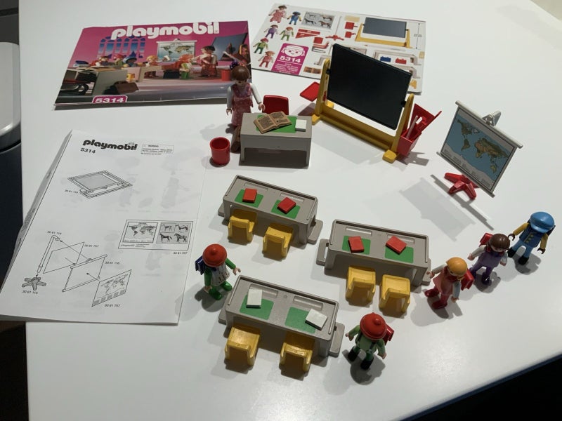 ‘ Playmobil ‘ Classroom 5314 Carousel 2