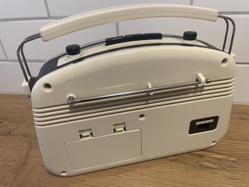 Retro Look Transistor Radio Carousel 2