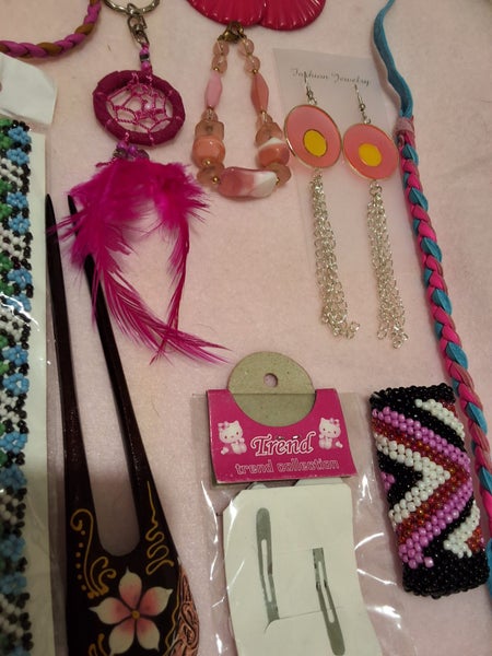 Bulk pink jewelry 11 items Carousel 2